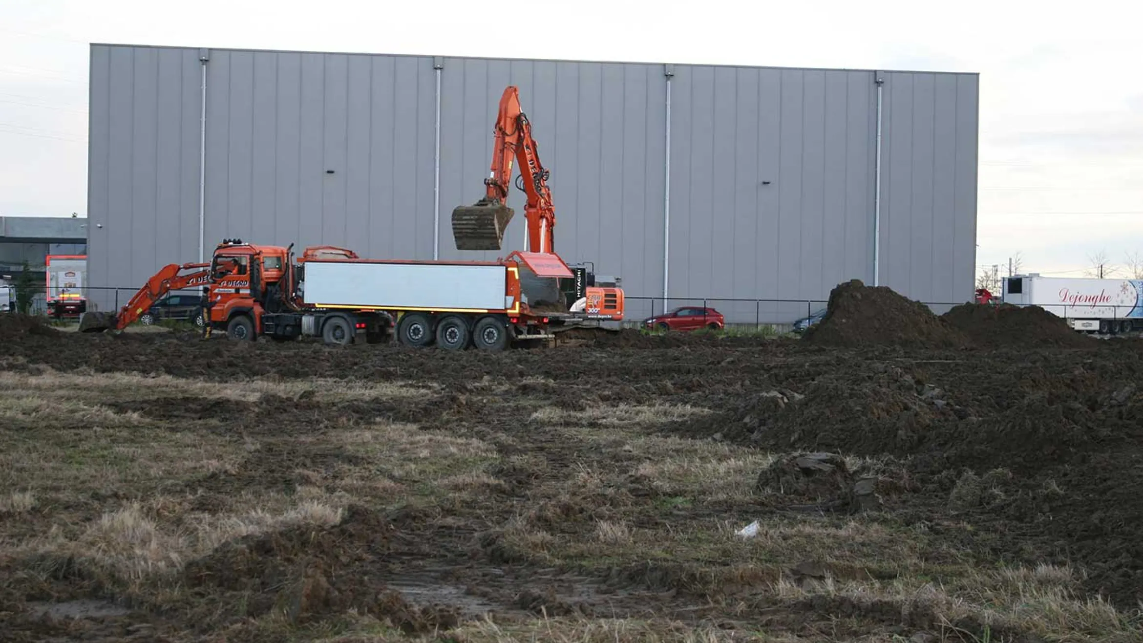 We bieden u 7500m² extra magazijnruimte|Forrez|Uw specialist in banden en velgen