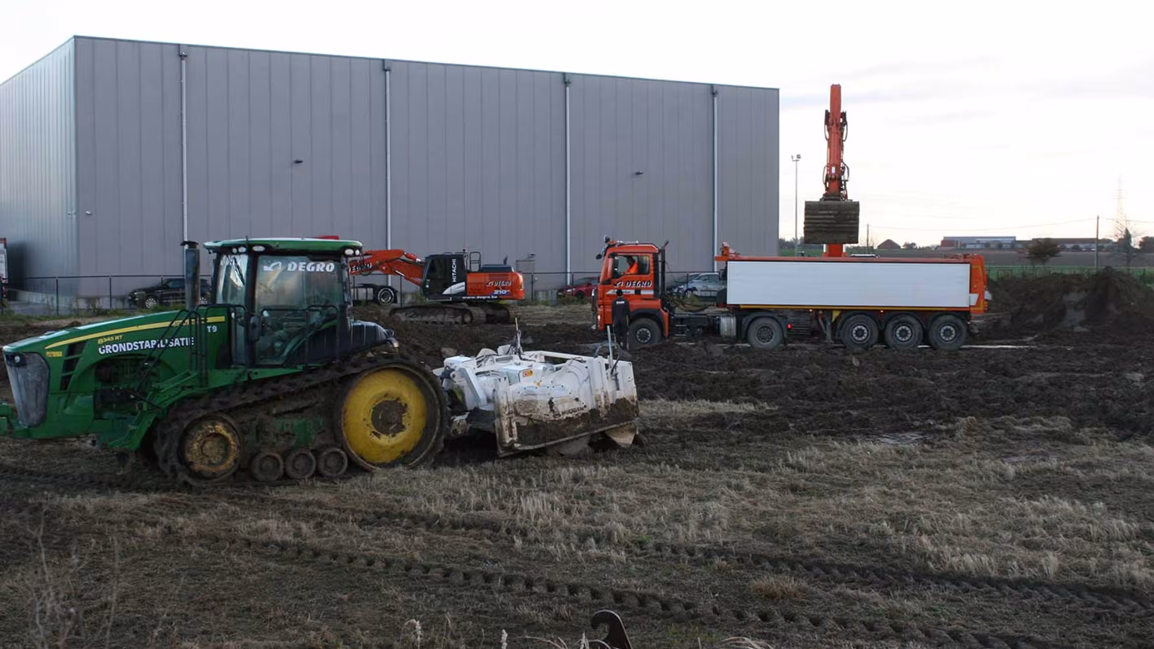 We bieden u 7500m² extra magazijnruimte|Forrez|Uw specialist in banden en velgen
